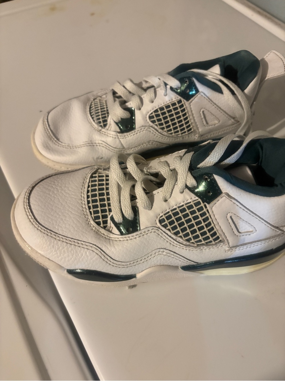 Jordan Kids White and Teal Low-Top Sneakers